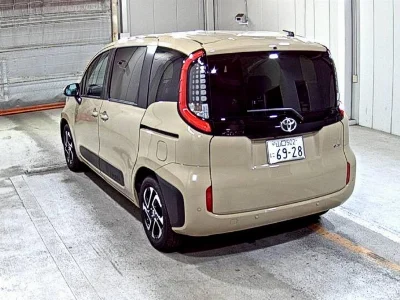 TOYOTA SIENTA