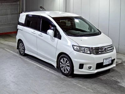 HONDA FREED SPIKE