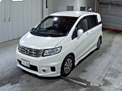 HONDA FREED SPIKE
