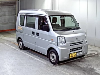 NISSAN CLIPPER VAN