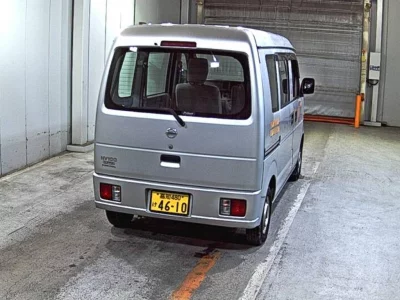 NISSAN CLIPPER VAN