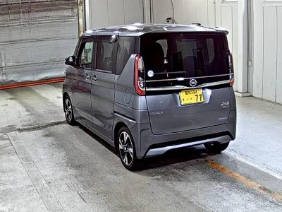NISSAN ROOX