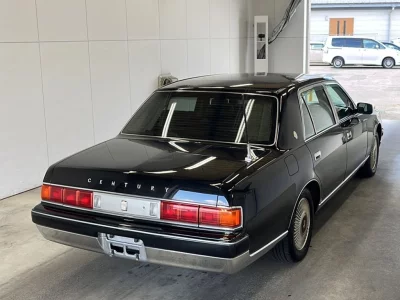 TOYOTA CENTURY