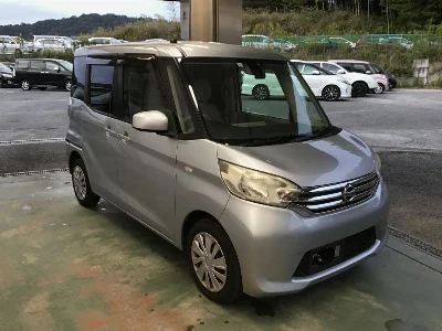NISSAN DAYZ ROOX