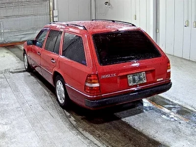 MERCEDES BENZ MEDIUM CLASS