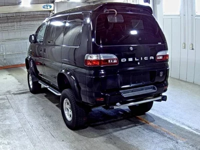 MITSUBISHI DELICA