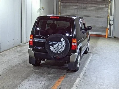 MITSUBISHI PAJERO MINI