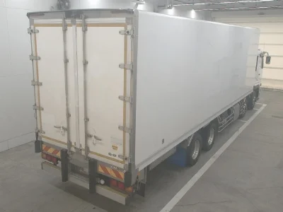 MITSUBISHI FUSO