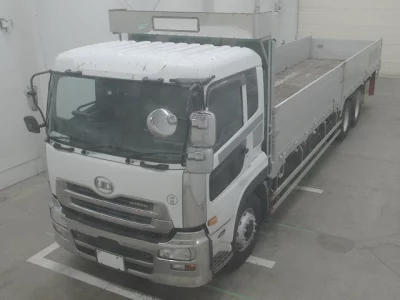 NISSAN UD