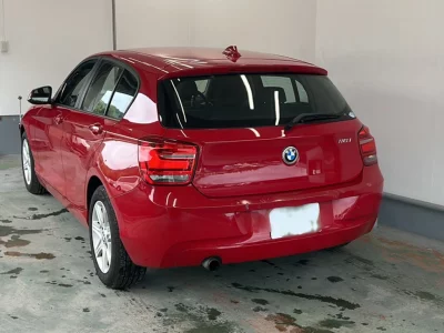 BMW 1 SERIES