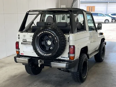 TOYOTA LAND CRUISER