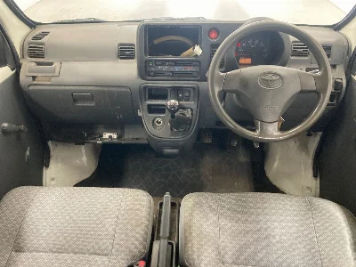 TOYOTA PIXIS VAN