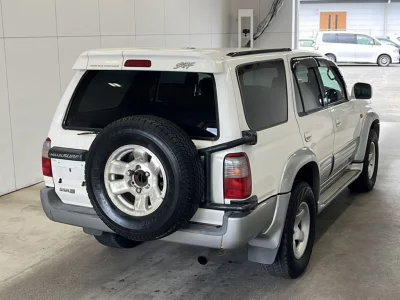 TOYOTA HILUX SURF