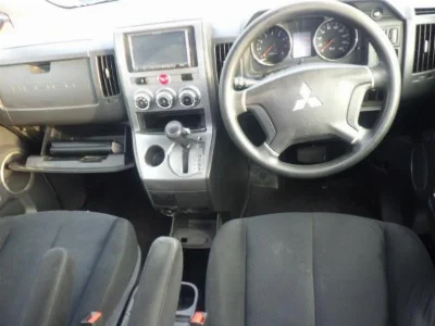 MITSUBISHI DELICA D5