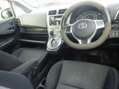 TOYOTA RACTIS