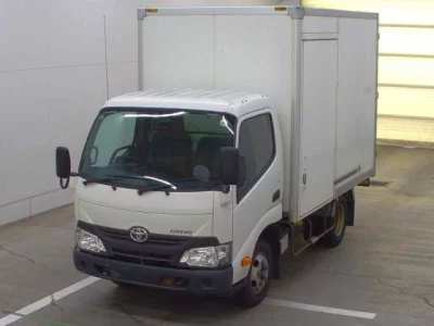 TOYOTA DYNA