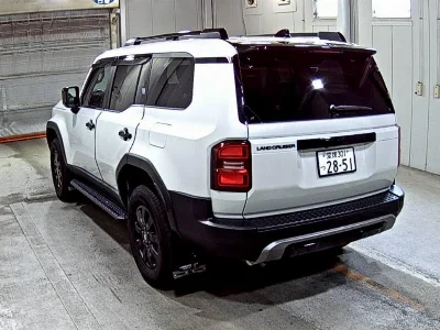 TOYOTA LAND CRUISER 250