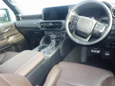 TOYOTA LAND CRUISER 250
