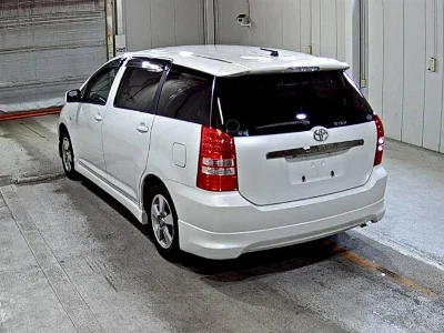 TOYOTA WISH