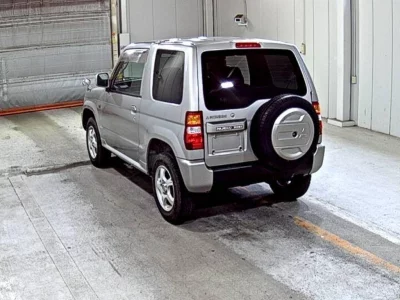 MITSUBISHI PAJERO MINI