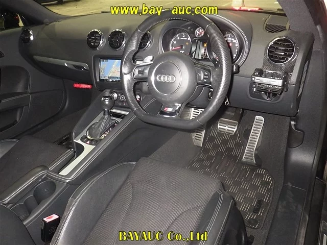 AUDI TT