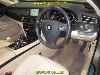 BMW 7 SERIES