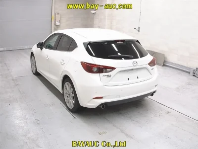 MAZDA AXELA