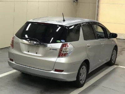 HONDA FIT SHUTTLE