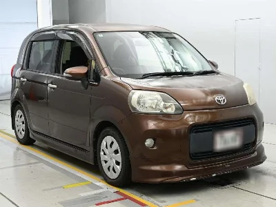 TOYOTA PORTE