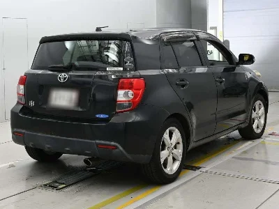 TOYOTA IST