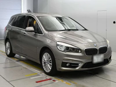 BMW 2 SERIES