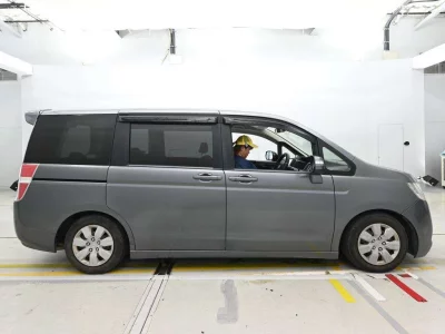HONDA STEP WAGON