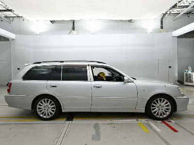 TOYOTA CROWN ESTATE
