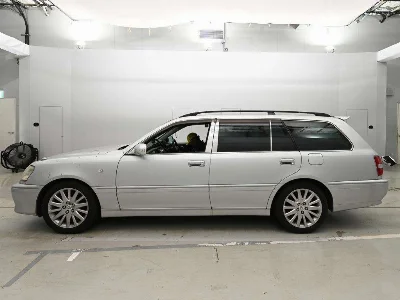 TOYOTA CROWN ESTATE