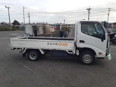 TOYOTA DYNA