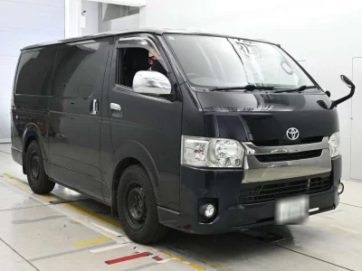 TOYOTA HIACE VAN