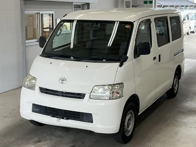 TOYOTA LITE ACE VAN