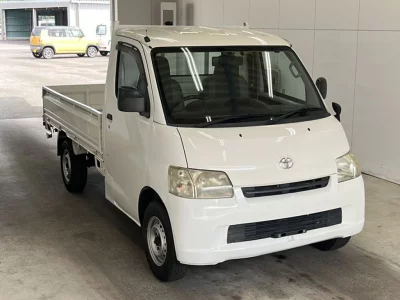 TOYOTA LITE ACE TRUCK