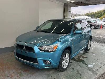 MITSUBISHI RVR
