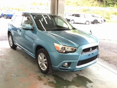 MITSUBISHI RVR