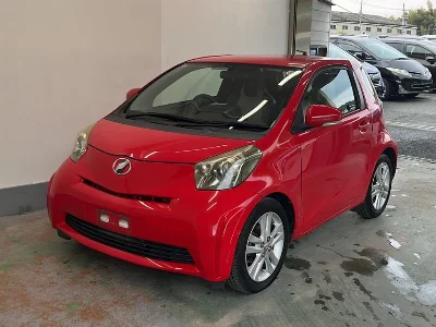 TOYOTA IQ