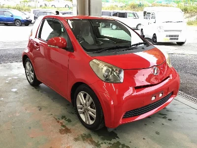 TOYOTA IQ