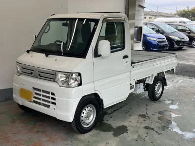 MITSUBISHI MINICAB TRUCK