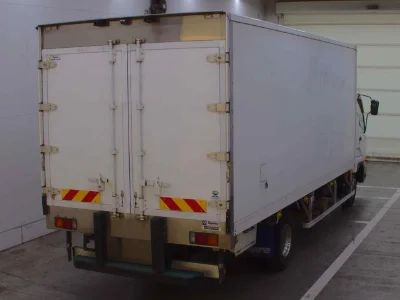 MITSUBISHI FUSO FIGHTER