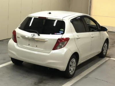 TOYOTA VITZ