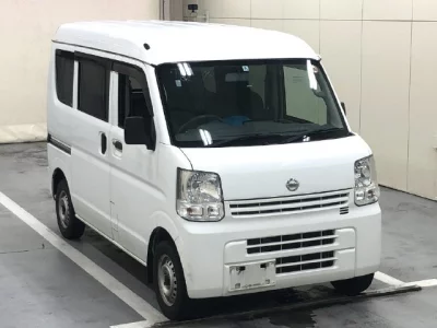 NISSAN CLIPPER VAN