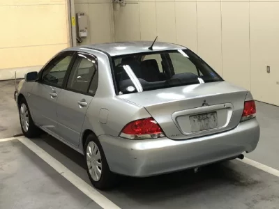 MITSUBISHI LANCER