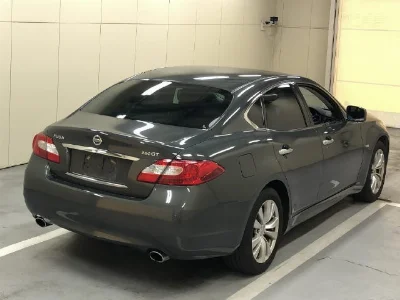 NISSAN FUGA
