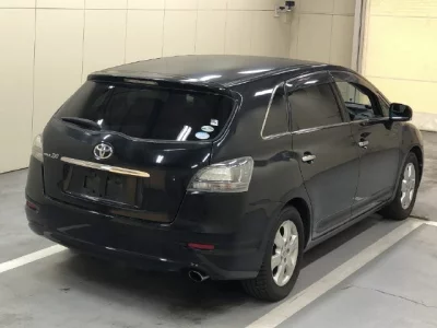 TOYOTA MARK X ZIO