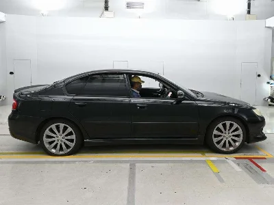 SUBARU LEGACY B4